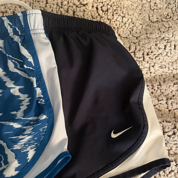 Nike Dri-Fit Tempo shorts lot size medium - Picture 2 of 7